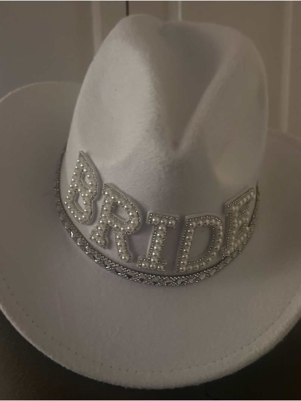 White Embellished 'Bride' Cowboy Hat – Bridal Party Accessory
